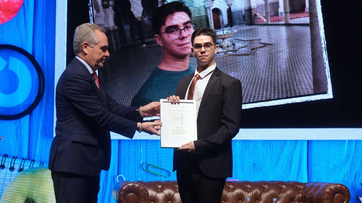 El emotivo discurso de Tadeo, el futuro matemático cordobés premiado como 'Gente de 10'