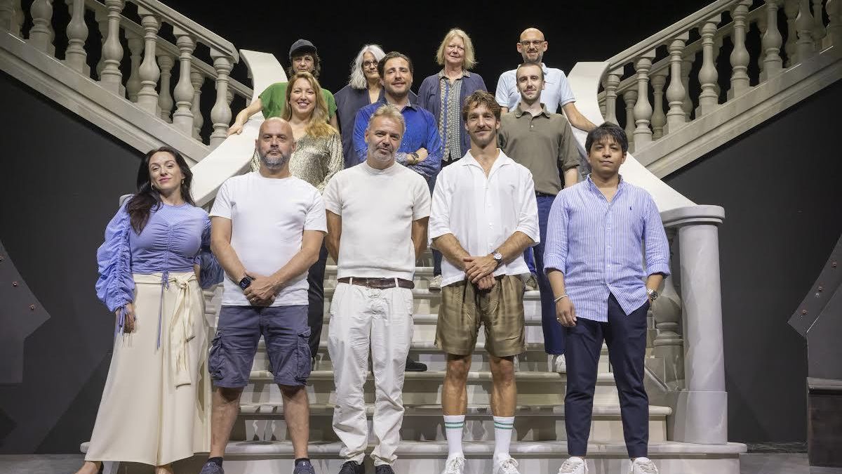 El equipo técnico y artístico de ‘Faust’.