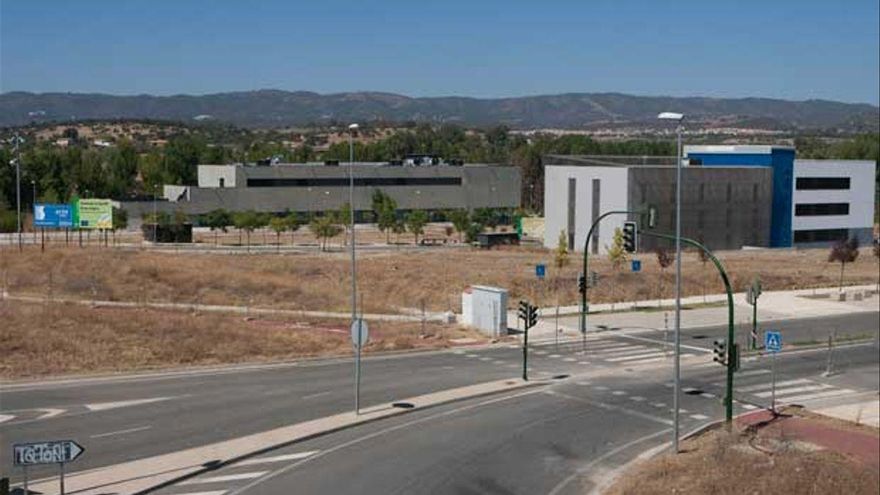 El Gobierno andaluz de PP y Cs sustituye un proyecto público contra el cáncer por uno privado de 42 millones de euros