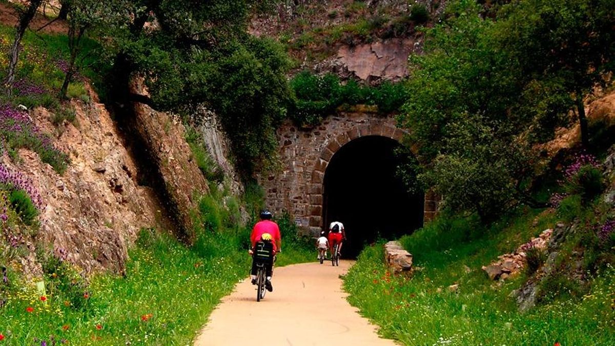 Vía Verde de la Sierra Morena de Sevilla.