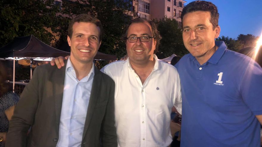 Contratos fraccionados y gastos sin pruebas: la investigación que cerca a Alberto Casero