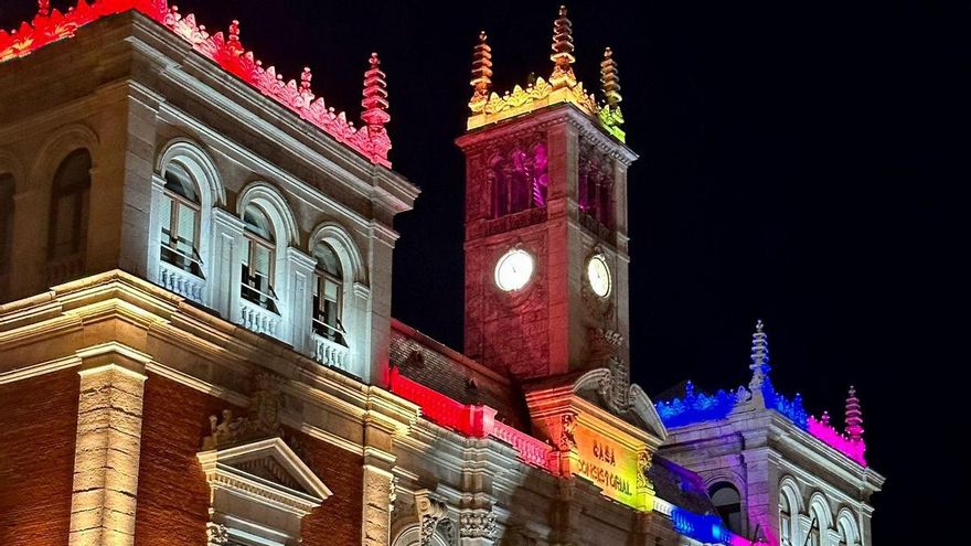 El alcalde de Valladolid defiende no colocar la bandera LGTBI en el balcón aunque la Justicia dice que es legal