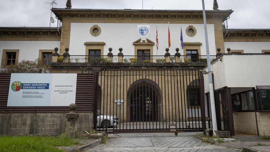 Ampliada en 287 plazas la plantilla de las Prisiones vascas tres años después de la transferencia