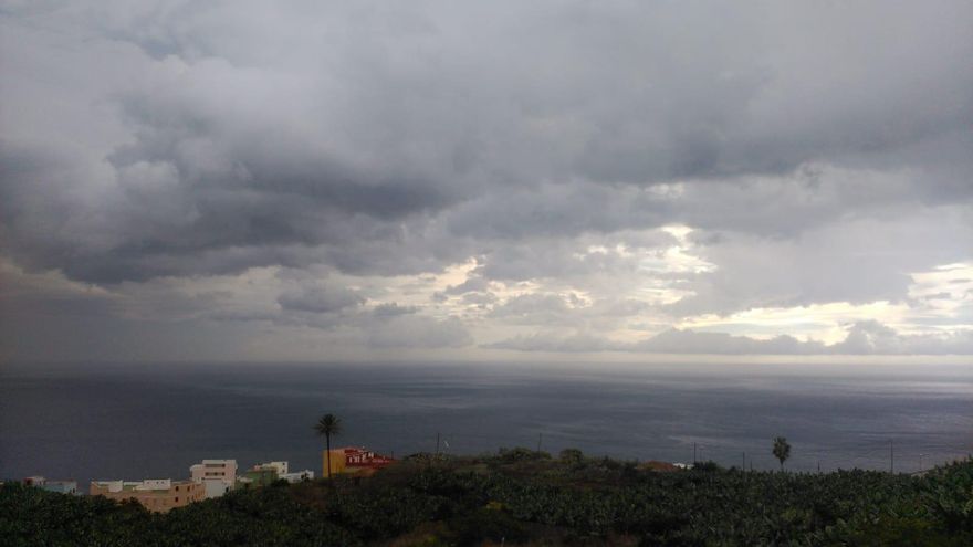 Nuboso con lluvias en general débiles este miércoles en el norte y este de La Palma