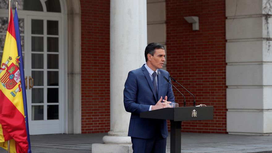 El presidente del Gobierno, Pedro Sánchez durante la rueda de prensa en el Palacio de la Moncloa. EFE/ Emilio Naranjo