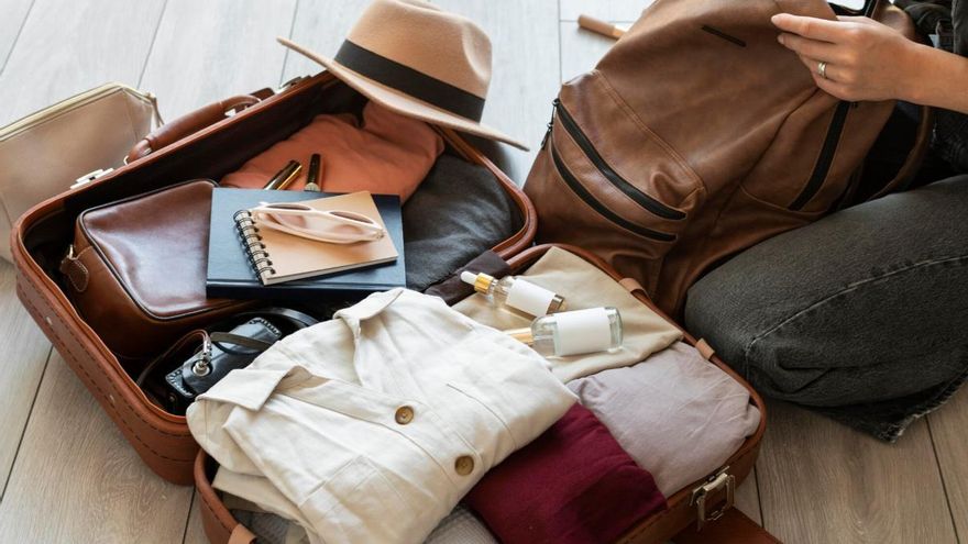 La regla del 4-3-2-1 para hacer la maleta y ahorrar espacio en tu equipaje si no quieres facturar
