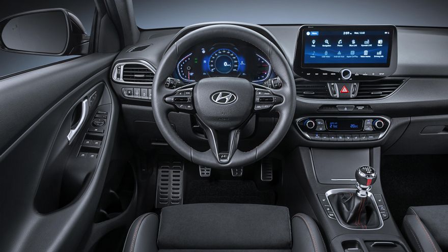 Habitáculo del Hyundai i30.