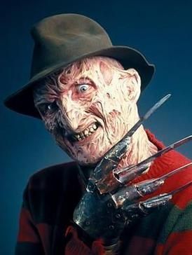 Robert Englund como Freddy Krueger