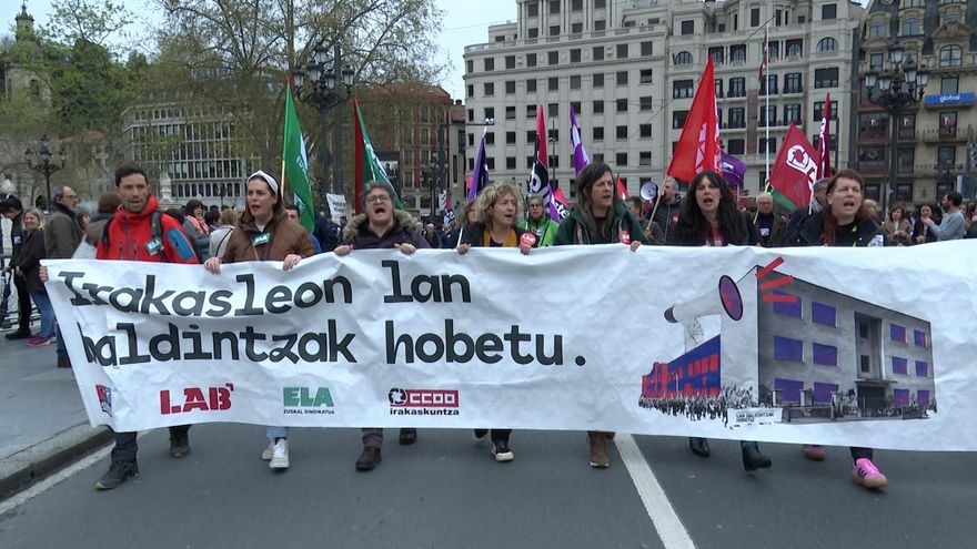 Los profesores vascos, a la expectativa de que Educación concrete las mejoras y muy molestos con las formas de Pedrosa