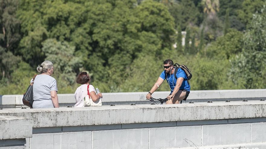 El 65% de los cordobeses ya vive en una ciudad con servicios a menos de 15 minutos a pie o en bici
