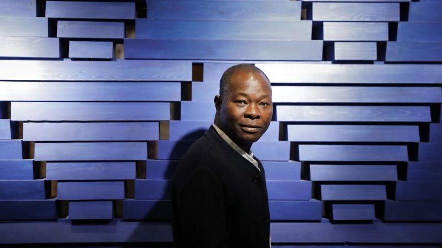Francis Kéré, el arquitecto más famoso de África "al servicio a la humanidad"