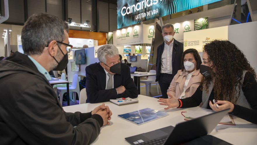 Las Palmas de Gran Canaria atrae la atención de medios de comunicación, blogueros y escritores de viajes en FITUR