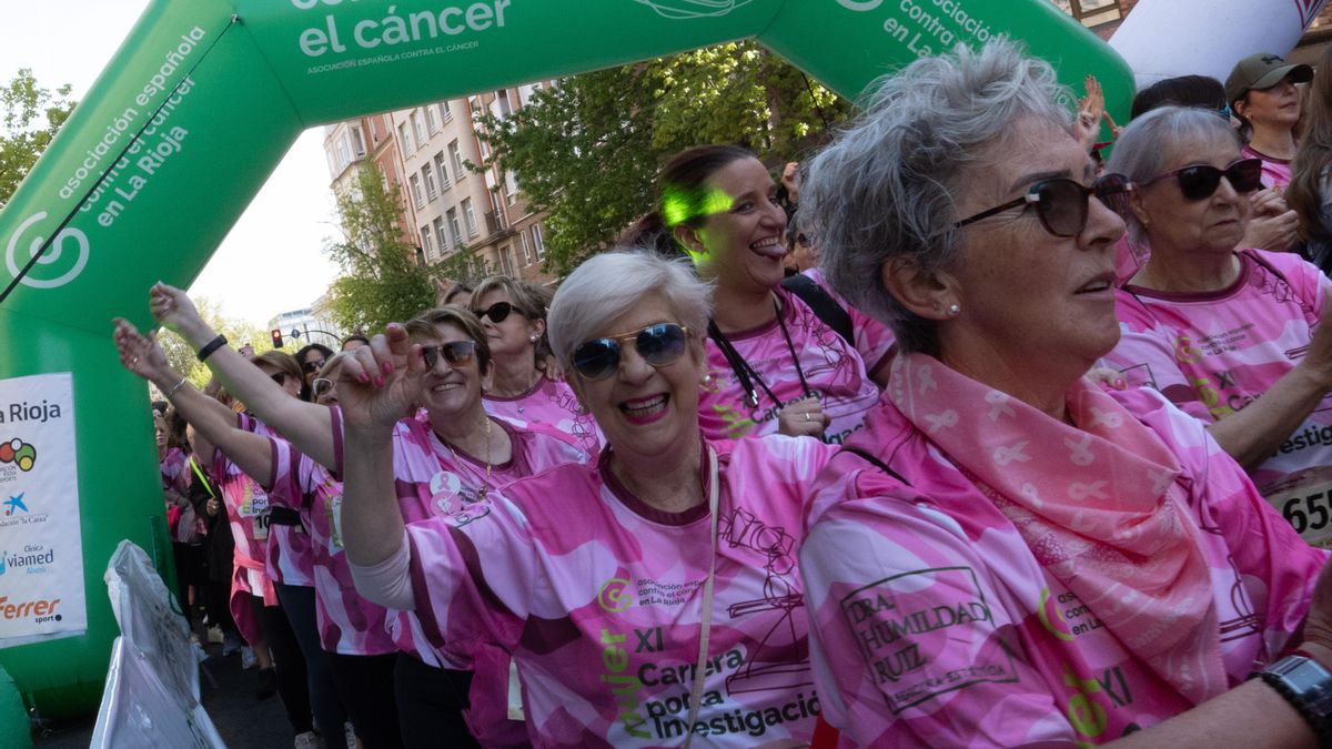 Una marea rosa de récord en Logroño: 11.500 mujeres corren Logroño por la investigación contra el cáncer