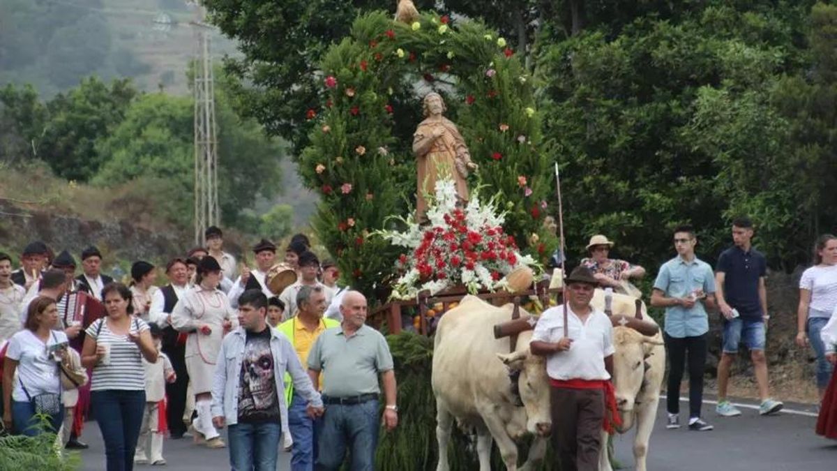 Breña Alta celebra las fiestas patronales de San Pedro Apóstol con su tradicional Romería de San Isidro