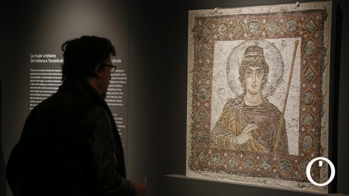 Mosaico de la Dama de Cartago en la exposición Cambio de era. Córdoba y el Mediterráneo Cristiano