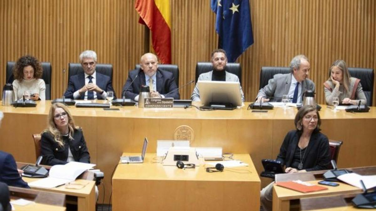 El exministro venezolano Nervis Villalobos, ante la comisión de investigación de la Operación Cataluña