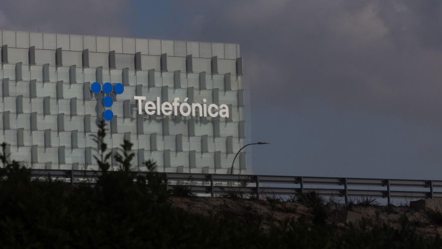 El Gobierno autoriza a la saudí STC la compra de un 9,9% de Telefónica