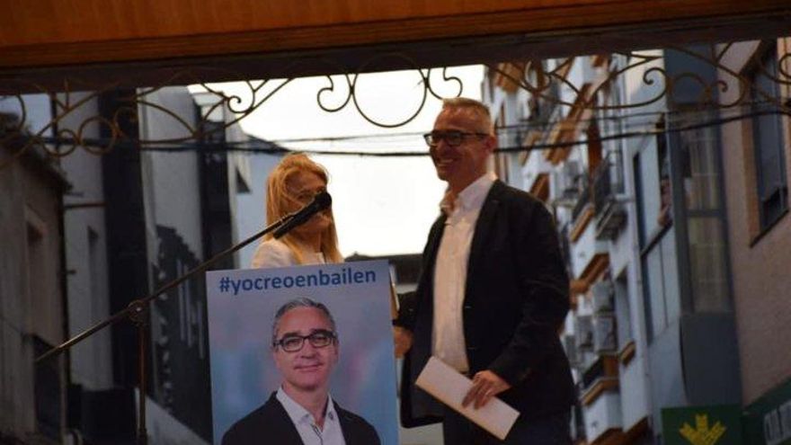 Un alcalde del PP en Jaén, sobre la protesta de alumnos por el calor en las aulas: "Estamos criando inútiles"