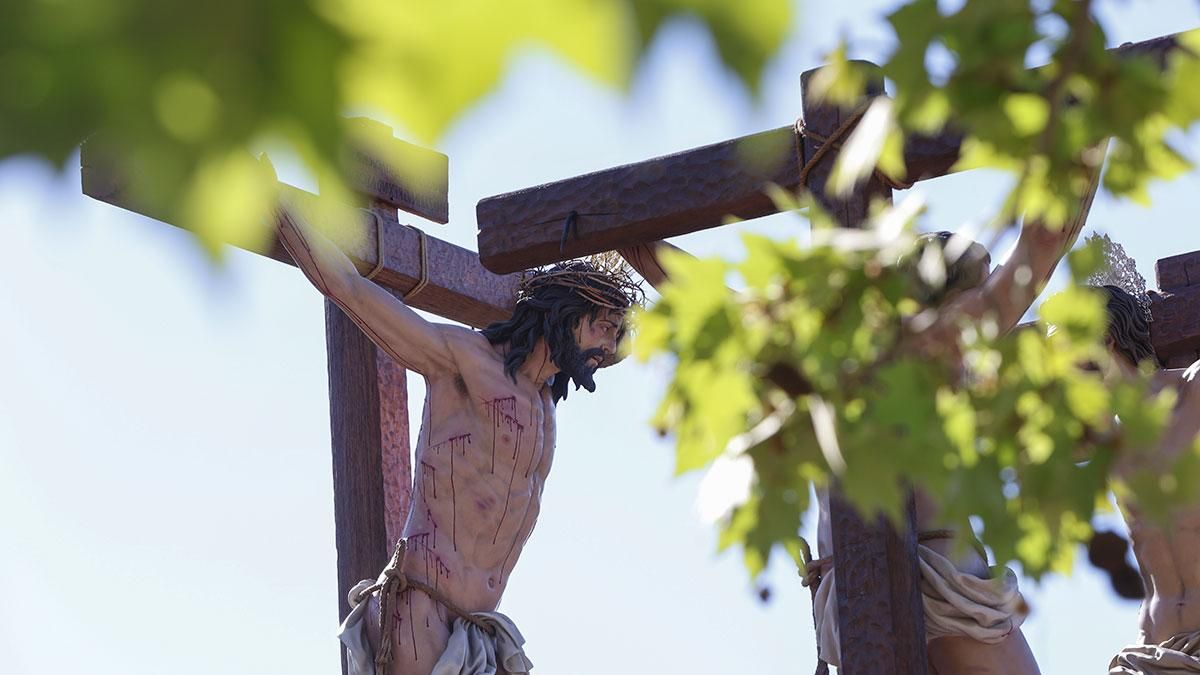 La salida de la Hermandad de la Conversión, en imágenes