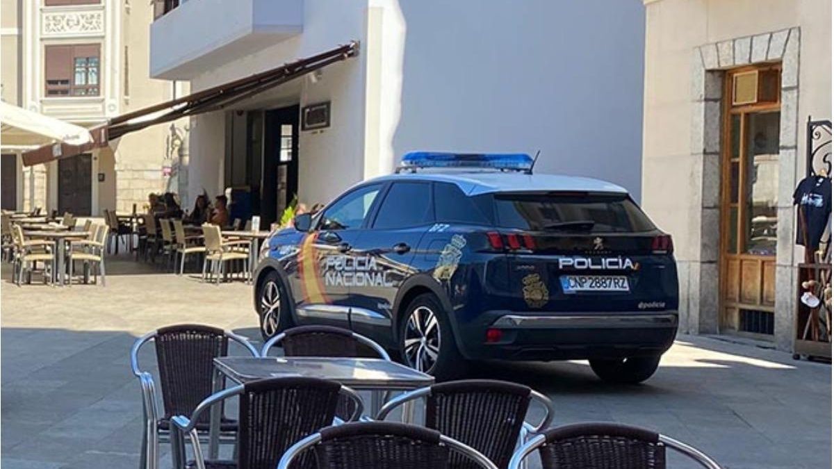 Policía Nacional en el barrio ponferradino de La Rosaleda, archivo.