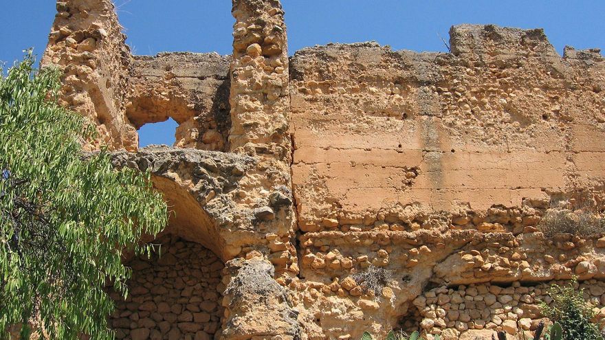Castillo de la Encomienda  Siglo XII. Reformado en el siglo XV. Socovos (Albacete).