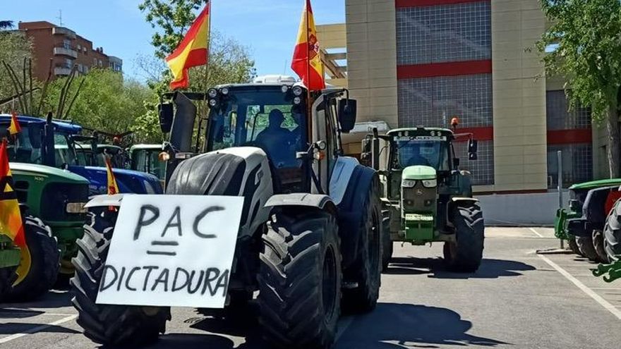 El campo unido convoca una tractorada para “colapsar” Ciudad Real el próximo 8 de febrero