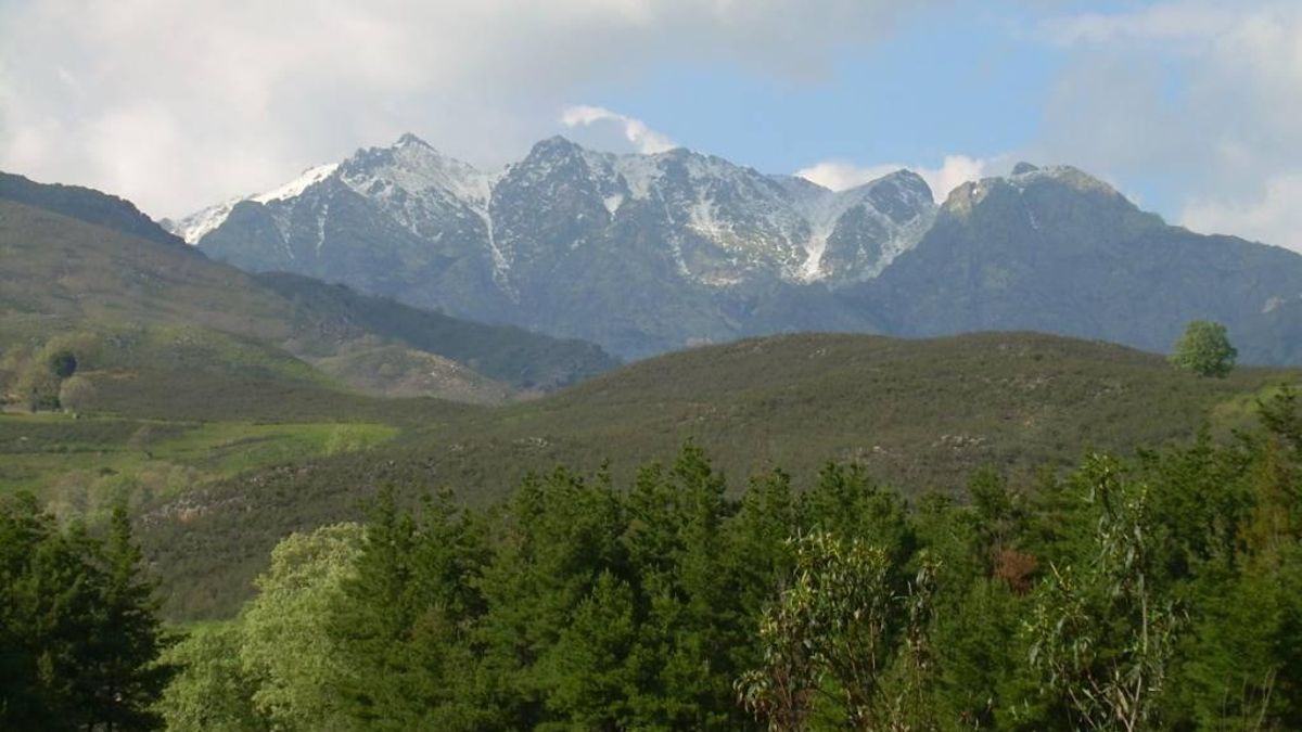 El pico Almanzor es la cumbre más alta de la sierra de Gredos con 2.591 metros