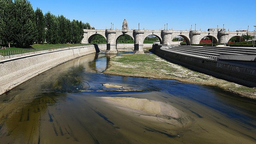 Tramo del Manzanares a la altura del Puente de Toledo.