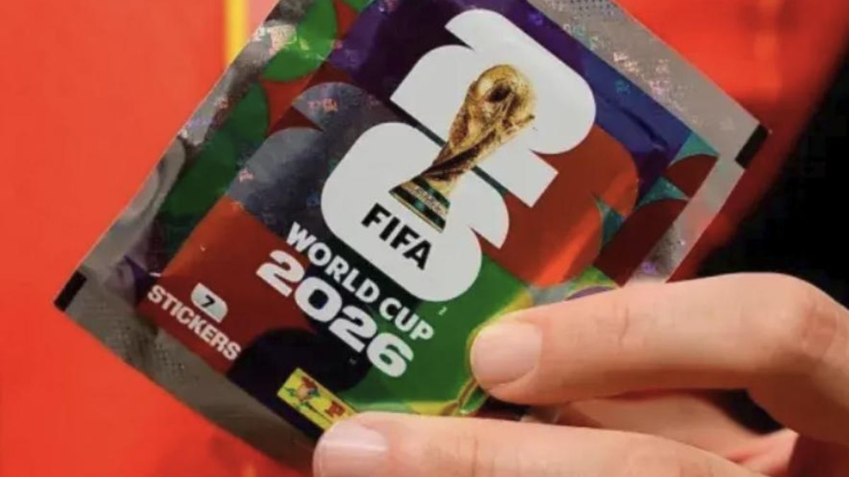 ¿Por qué resulta tan difícil conseguir un sobre de cromos del Mundial? Tres factores han vaciado los quioscos