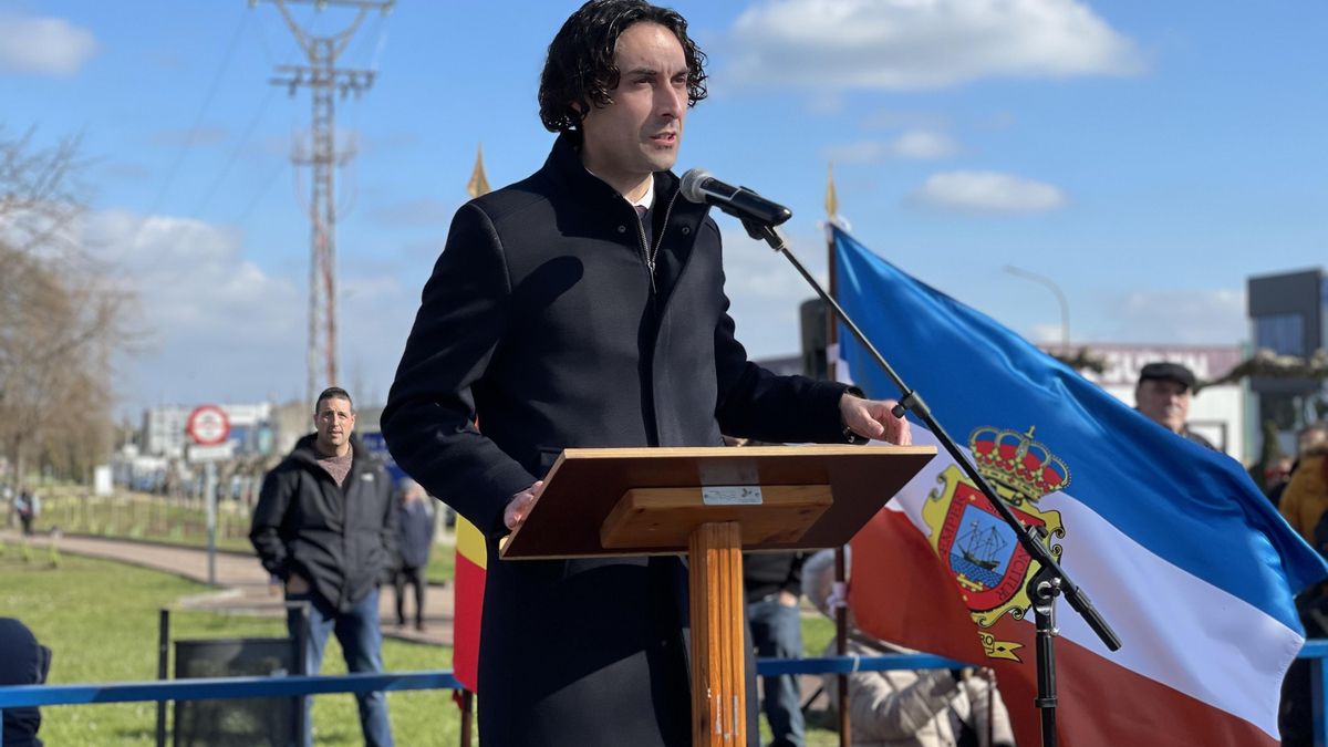 El alcalde de Astillero, Javier Fernández Soberón