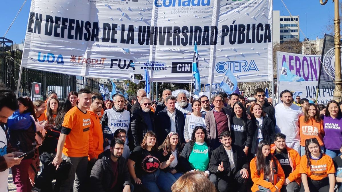 Docentes comenzaron un paro nacional universitario y desde la UBA impulsan otro “por tiempo indeterminado”