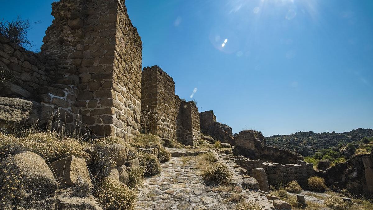 Vista de la alcazaba en Ciudad de Vascos