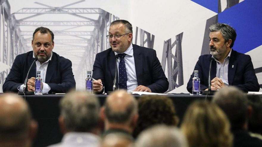 Los constructores asturianos piden recortar en sanidad y educación para invertir en obra pública: “La sanidad está muy bien pero es cara”