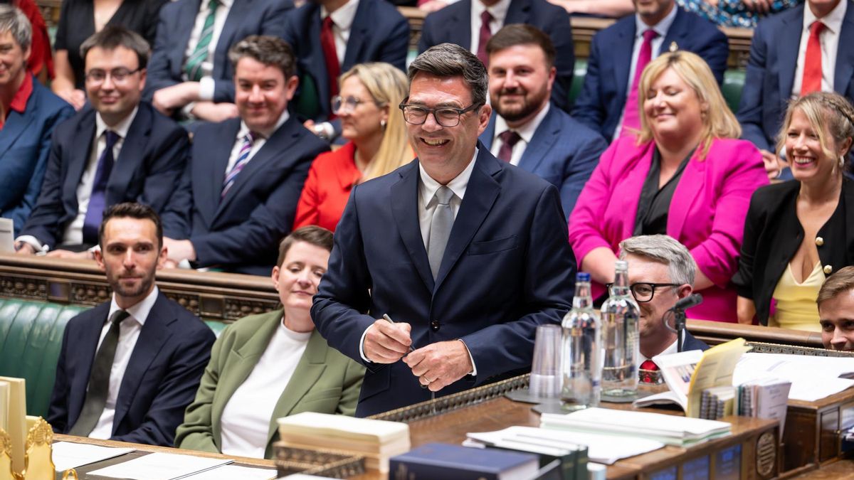 Andy Burnham, recién elegido diputado, en la Cámara de los Comunes, Londres, el 22 de junio.