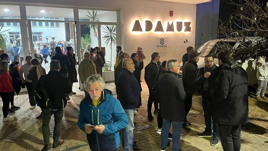 The town of Adamuz cares for the hundreds of people affected and injured in the train accident