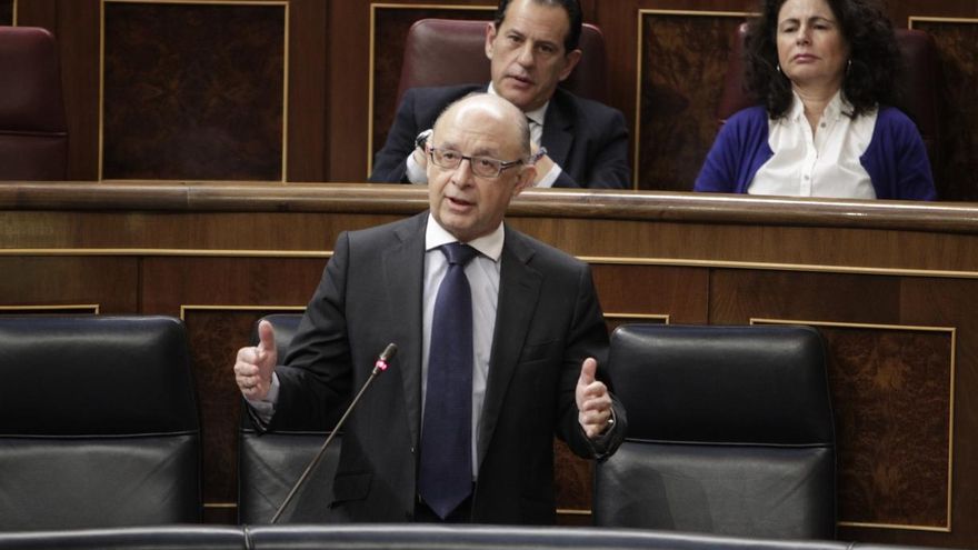 (Amp.) Montoro anuncia en el Congreso que devolverá otro 'moscoso' a los funcionarios
