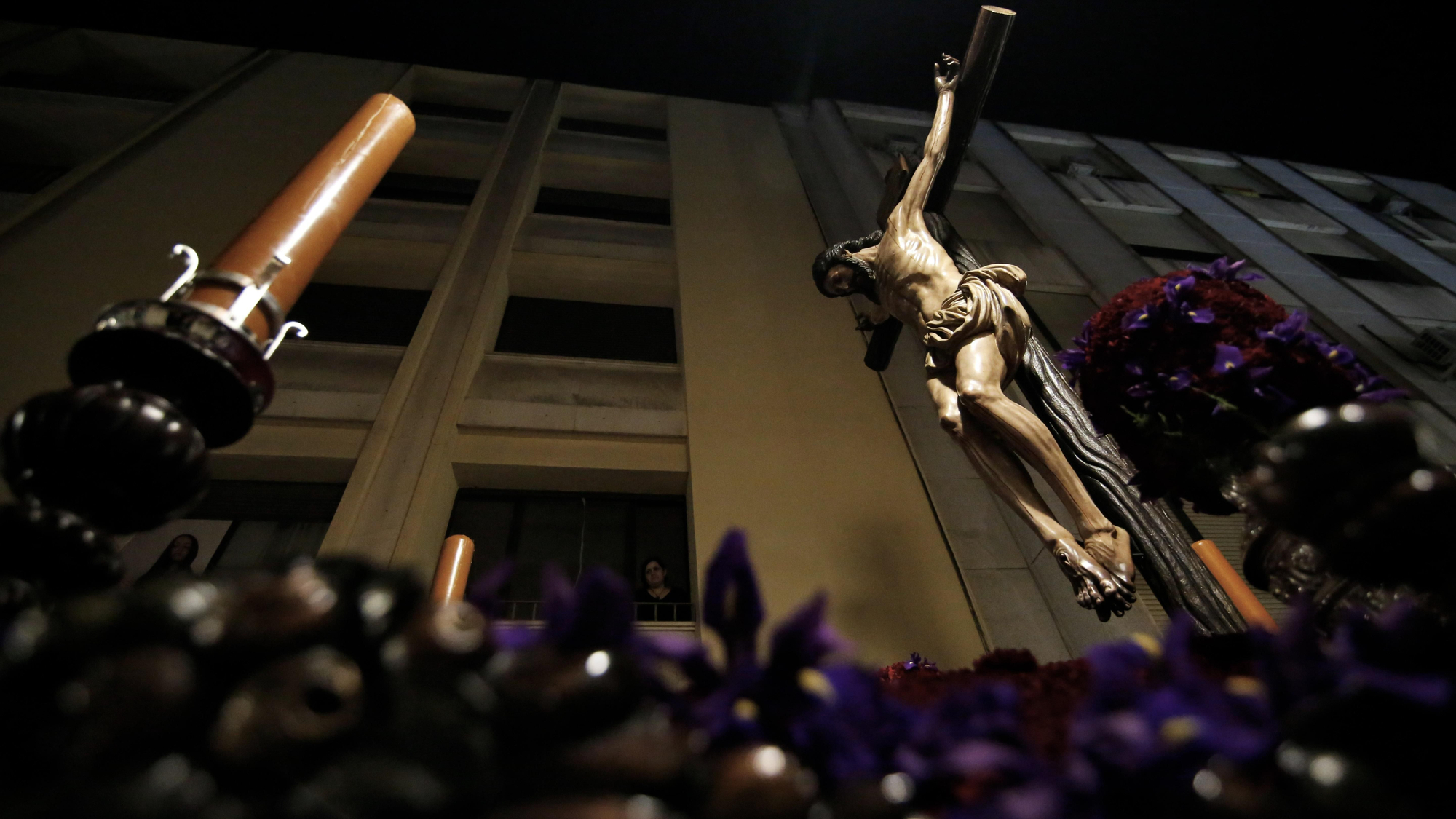 La procesión de la Hermandad de la Buena Muerte, en imágenes