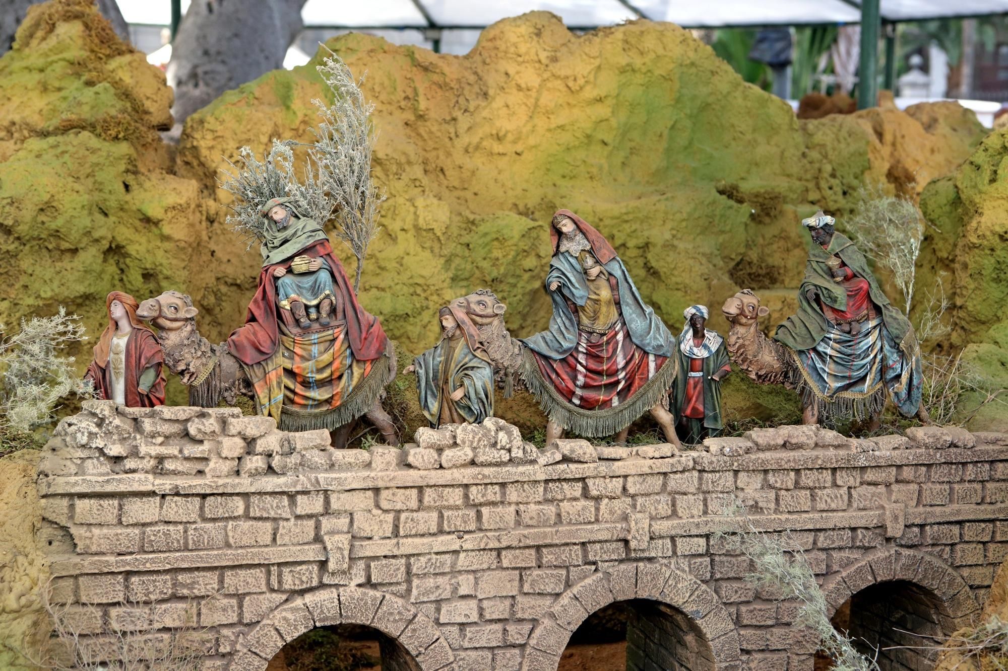 La 22ª Feria de Artesanía, en el Parque de San Telmo (Las Palmas de Gran Canaria).