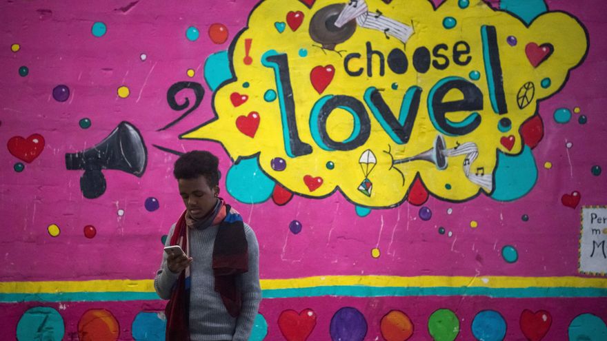 Integrarse con el móvil, el reto de una premiada aplicación de idiomas para inmigrantes