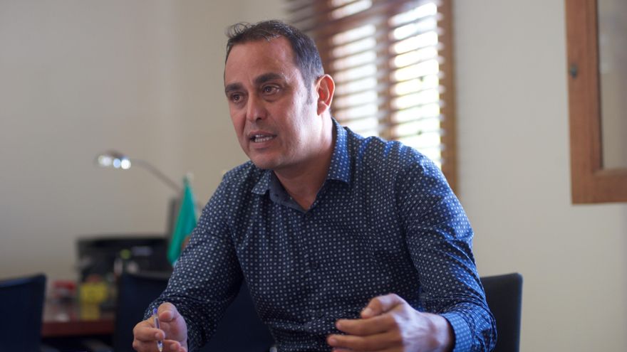 El presidente del Cabildo de Fuerteventura, con una petición de más de cuatro años de cárcel, quiere ser senador del PSOE