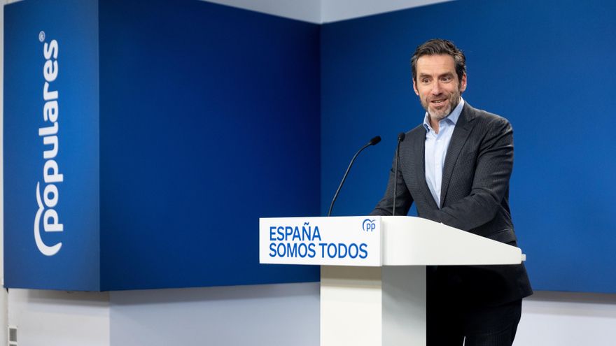 Archivo - El vicesecretario de Cultura y portavoz del Partido Popular, Borja Sémper, durante una rueda de prensa