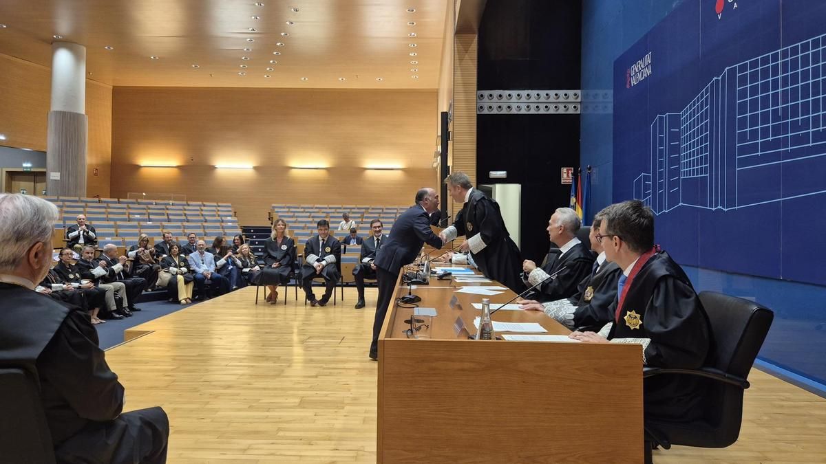 El presidente del TSJ-CV exige evitar las "críticas desmedidas" a la independencia judicial