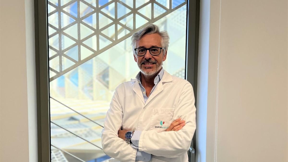 El doctor Rafael Cuenca.