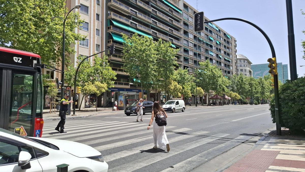 Un momento del apagón en Zaragoza de este lunes.