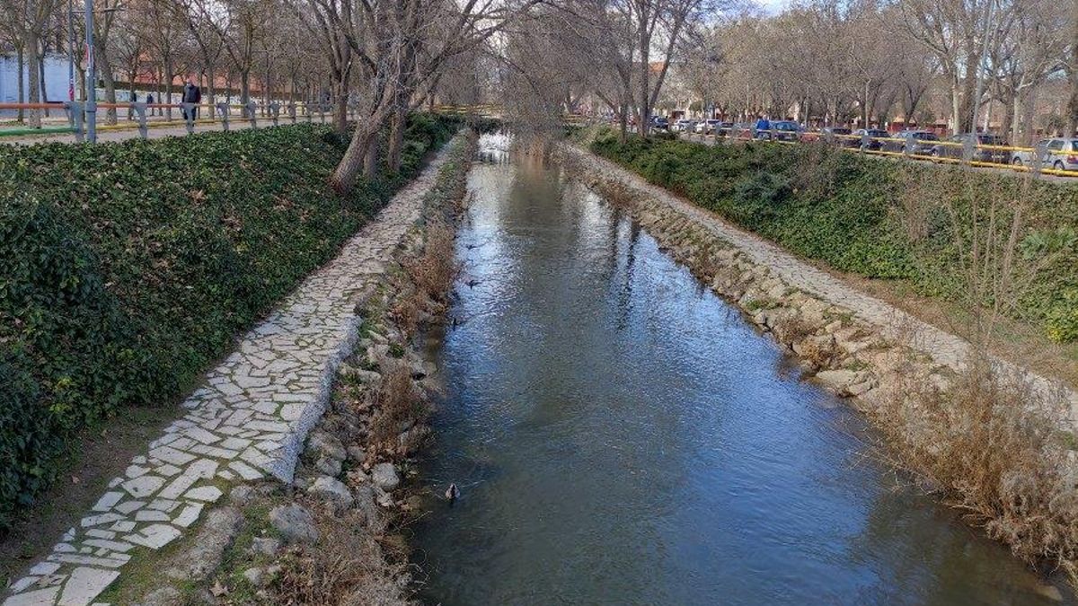 Cauce del río Esgueva en Valladolid