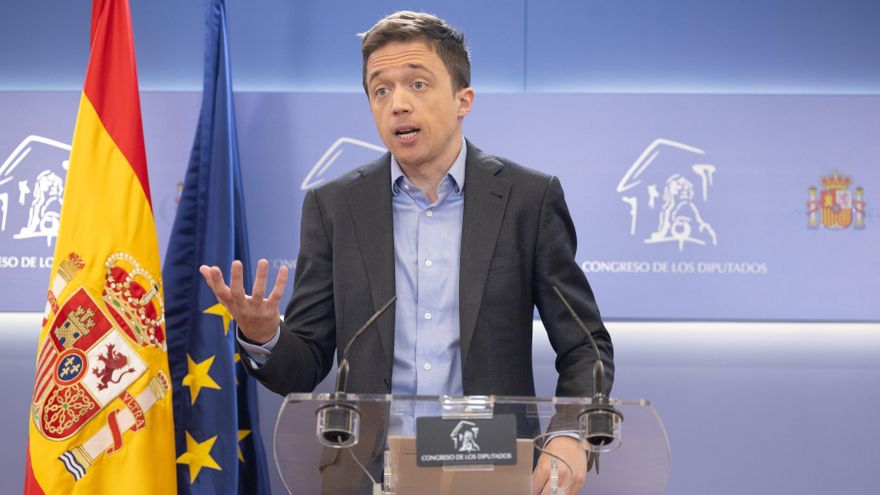 El portavoz de Sumar en el Congreso, Iñigo Errejón, a su salida de una rueda de prensa posterior a la Junta de Portavoces, a 20 de febrero de 2024, en Madrid (España).