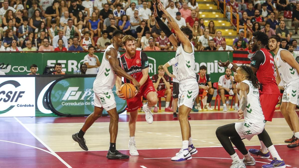 Cajasol Coto Córdoba - Covirán Granada en la Copa de Andalucía de Baloncesto