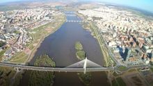Río Guadiana, a su paso por Badajoz / @CH_Guadiana