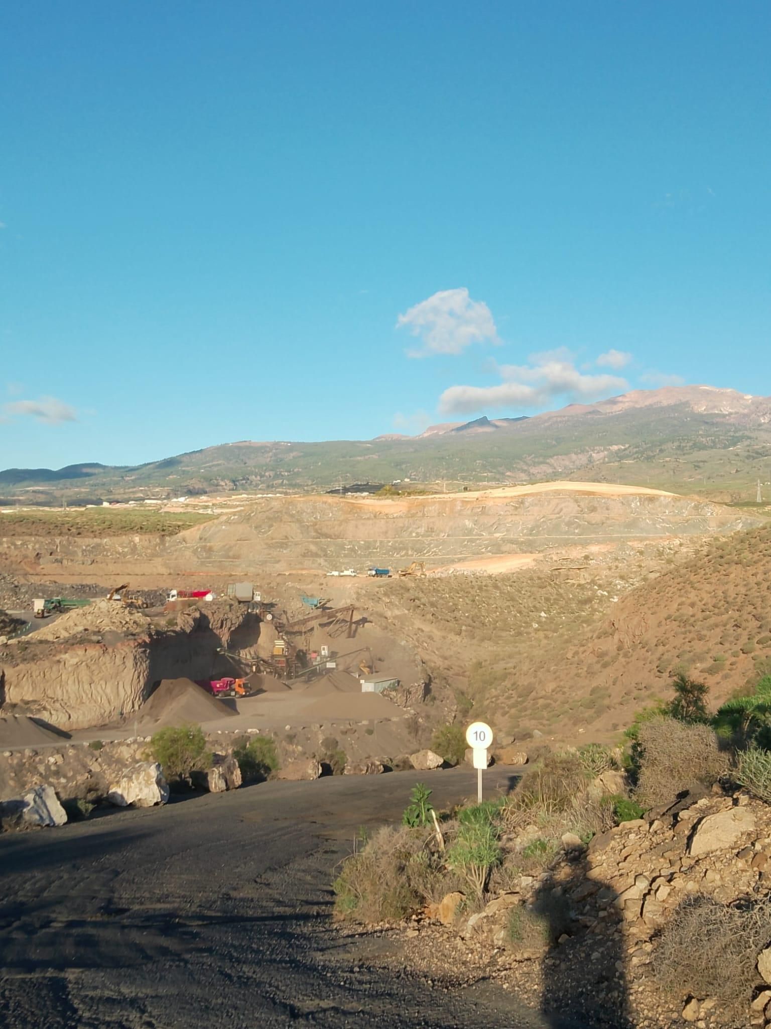 Extracción de áridos en Arico, en el sur de Tenerife.