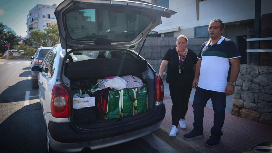 Toda una vida metida en un coche tras el desahucio: "No tendrán valor de tocar a mis hijos"